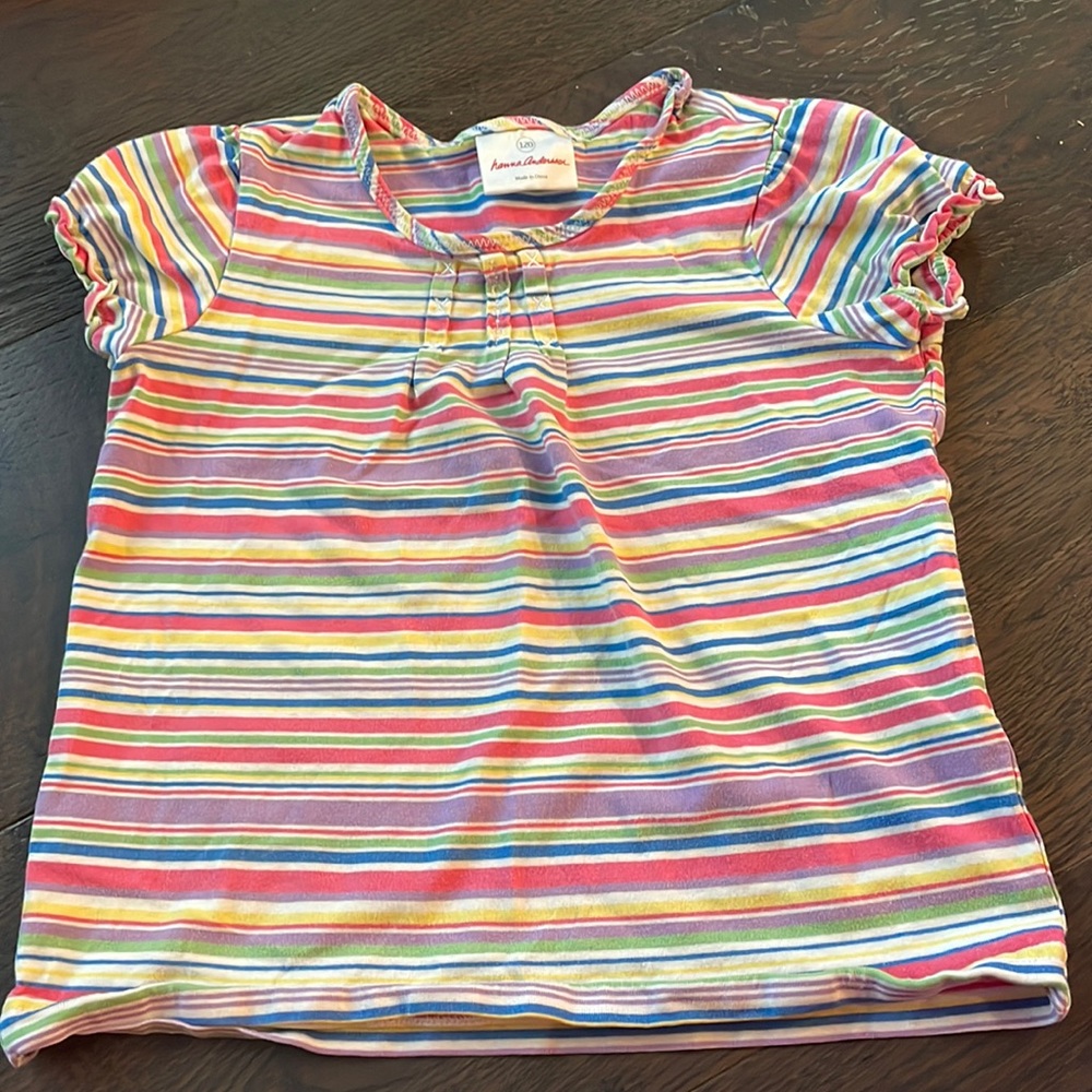 Hanna Andersson girls t-shirt (Size 120)